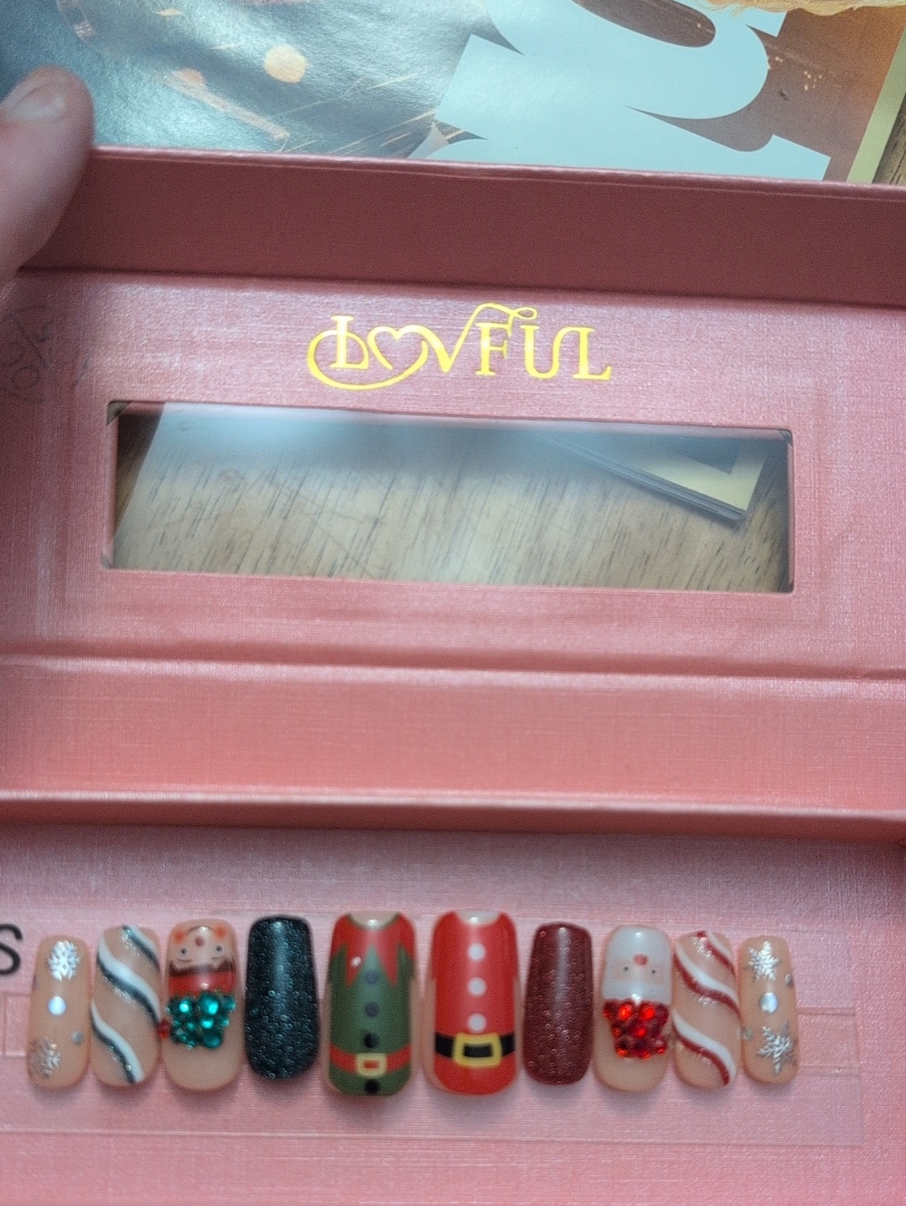 Love Festive Press-On Nails in Red, Green & Nude with Glitter Accents
